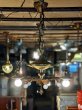 画像9: 1920'S30'S　アールデコ　シーリングライト　パンランプ　BRYANT　2灯　シャンデリア　真鍮　ベアバルブ　スイッチ付　ソケットサラウンド　装飾　アンティーク　ビンテージ (9)