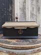 画像4: 1950'S 60'S　50年代 60年代　ミッドセンチュリー　MAIL BOX　アメリカ　ポスト　POST　メールボックス　レア！　二重蓋　カギ付き　郵便受け　壁掛け　ブラック＆ゴールド　スチール　鉄　シャビーシック　アンティーク　ビンテージ (4)