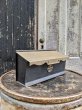 画像3: 1950'S 60'S　50年代 60年代　ミッドセンチュリー　MAIL BOX　アメリカ　ポスト　POST　メールボックス　レア！　二重蓋　カギ付き　郵便受け　壁掛け　ブラック＆ゴールド　スチール　鉄　シャビーシック　アンティーク　ビンテージ (3)