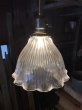 画像5: 1910'S 20'S　GE　ジェネラルエレクトリック　ホロフェーン　HOLOPHANE　シーリングライト　1灯　リフレクターカット　ガラスシェード　ペンダントライト　装飾　アンティーク　ビンテージ (5)