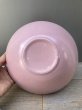 画像37: 1950'S 60'S　VERNON WARE　TIckled Pink　ヴァーノンウェア　レトロ　幾何学模様　テーブルウェアーセット　ディナープレート（大皿）2枚　カップ＆ソーサー4客　デザートプレート 4枚　リッド付きボウル 1個　豪華11点セット　フィフティーズ　ミッドセンチュリー　カリフォルニア USA　アメリカ　陶器　アトミック　アンティーク　ビンテージ (37)