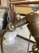 画像18: 1900’S 1910'S　G.E.COMPANY　ジェネラルエレクトリック　アーリーエレクトリック　ブラス　テーブルランプ　ミルクガラス　アイアン　1灯　スイベル機構　角度調節可能　アンティーク　ビンテージ (18)