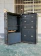 画像11: 1870'S 1880'S 1890'S 1900'S　アメリカ製　steamer trunk　EXCELSIOR　ワードローブトランク　1860'S　横濱ホテル　ヨコハマホテル　ステッカー付　木製ハンガー付　超大型　衣装ケース　店舗什器に　YOKOHAMA　アンティーク　ビンテージ (11)