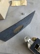 画像13: 1930'S 40'S　レア　貴重　デッドストック　ARROW H&H　WEATHERPROOF SWITCH assy　ON/OFF 1口　エクステリアスイッチ　スナップスイッチ　屋外用　防水　防滴　スイッチプレート　ブラス　ポーセリン　スチール　ラバーガスケット　NOS　箱付き　アンティーク　ビンテージ (13)