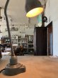 画像31: 1930'S 40'S　ワークベンチ アーティキュレイテッド アームライト　レア!!　NEW YORK CITY　RELIANCE DEVICES CO.　SWIVELIER WORK-LIGHTS　BRYANT　インダストリアルランプ　デスクランプ　タスクランプ　1灯　2アジャスター　アイアン　スチール　ブラス　ポーセリン　PATINA　ベンチマウント＆ウォールマウント　アンティーク　ビンテージ (31)