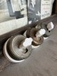 画像1: 1900'S 10'S    アーリーエレクトリック　アメリカ製　サーフェイススイッチ　THE PES MFG.CO　PERKINS　超大型　ロータリースイッチ　ターンスイッチ　ブラス　ニッケルメッキ　ポーセリン　アンティーク　ビンテージ  (1)