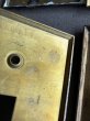 画像17: 1920 30's　PATINA　スイッチプレート　アメリカ　真鍮　ヘヴィーブラス　1口　トグルスイッチ　タンブラースイッチ　レバースイッチ　BRYANT,ジェネラルエレクトリック & UNKNOWN　アンティーク　ビンテージ (17)