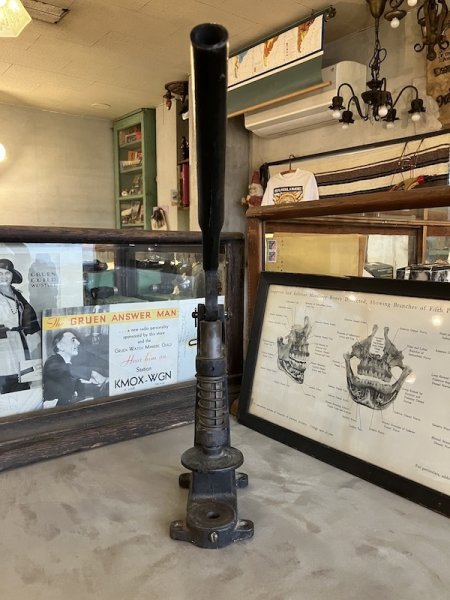 画像2: 1920'S 30'S　Defiance　ボタンプレス機　ボタンプレッサー　ハンドプレス　Button Machine Company　くるみボタン　アイレット　ハトメ　アイアン　New York　アンティーク　ビンテージ (2)