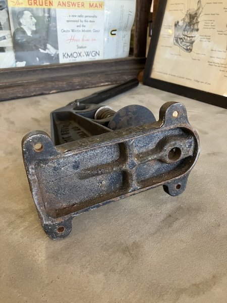 画像10: 1920'S 30'S　Defiance　ボタンプレス機　ボタンプレッサー　ハンドプレス　Button Machine Company　くるみボタン　アイレット　ハトメ　アイアン　New York　アンティーク　ビンテージ (10)