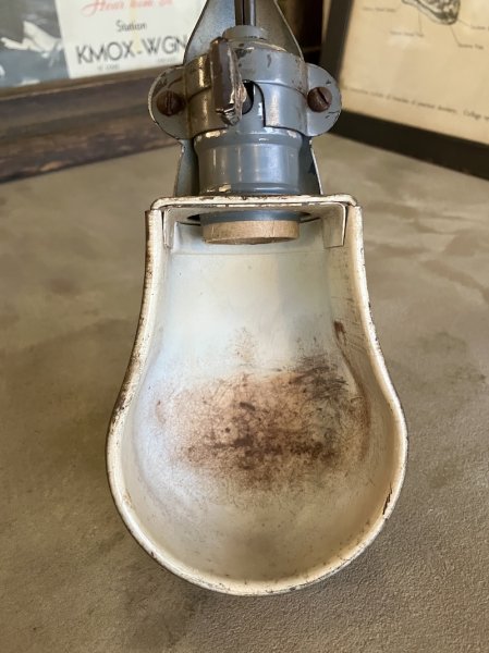 画像25: 1940'S 50'S　シアーズ　クラフツマン　レアなスモールシェード　SEARS ROEBUCK　CRAFTSMAN　LEVITON　1灯　インダストリアル アームライト　ワークベンチ ランプ　ウォールマウントorベンチマウント ブラケットライト　フルオリジナルコンディション　アンティーク　ビンテージ (25)