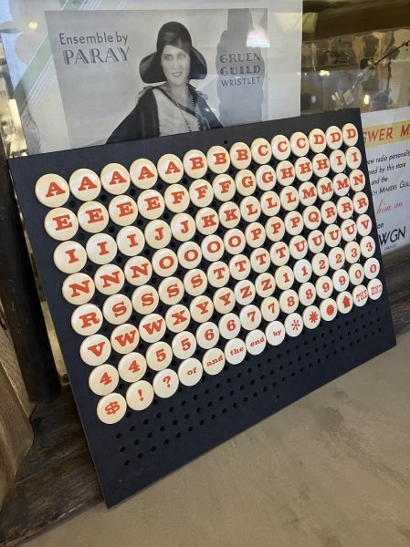 画像3: 1960'S　ミッドセンチュリー　Title Spots　店舗サインボード　デッドストック　ムービータイトル　スライドタイトル　YOUTUBE & SNS タイトル　看板　パーチクルボード　有孔ボード　プラスティック　アドバタイジング　ショップ　ストアー　プライスボード　SIGN　Hudson Photographic Industries　アンティーク　ビンテージ (3)