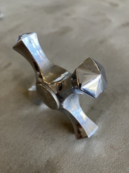 画像6: 1930'S 40'S　蛇口ハンドル　大型　C　W　バラ売　水栓　蛇口　プランビング　ヘヴィーブラス　ハンドル　アンティーク　ビンテージ (6)