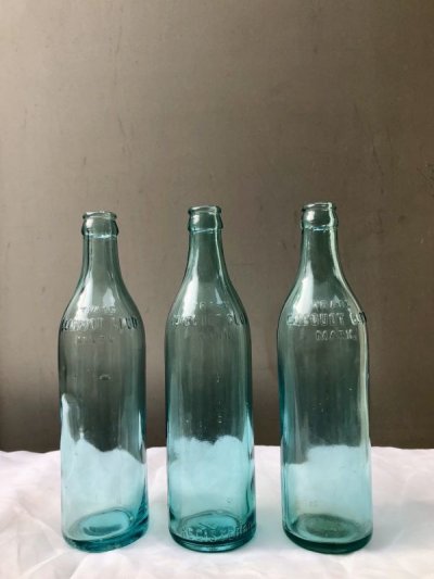画像2: 1900'S 1910'S　CLICQUOT CLUB　AQUA GLASS　気泡ガラス　SODA BOTTLE　ソーダボトル　ポップボトル　ガラス瓶　Reed Glass　クリアガラス　色付きガラス　一輪挿し　フラワーベース　アンティーク　ビンテージ