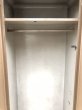 画像9: 1940'S 50'S　メタルロッカー　ワードローブ　ハンガーラック　店舗什器　ミルクティーカラー　ブラウン　カギ付　2段　ダブルドア　スチール　インダストリアル　industrial　アンティーク　ビンテージ  (9)