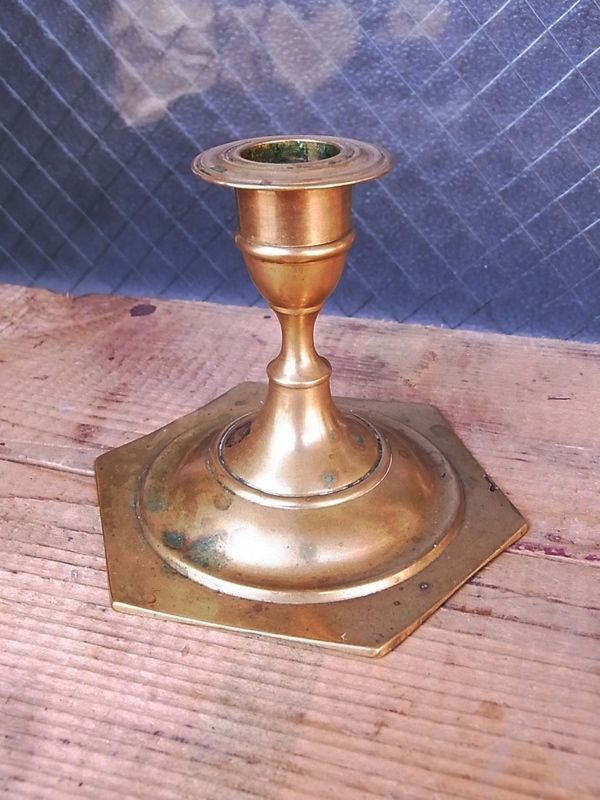 キャンドルホルダー　スタンド　ろうそく立て　燭台　真鍮　アンティーク　ビンテージ