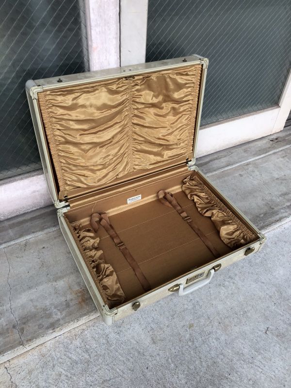 トランク スーツケース samsonite サムソナイト 店舗什器に /// ロスト 