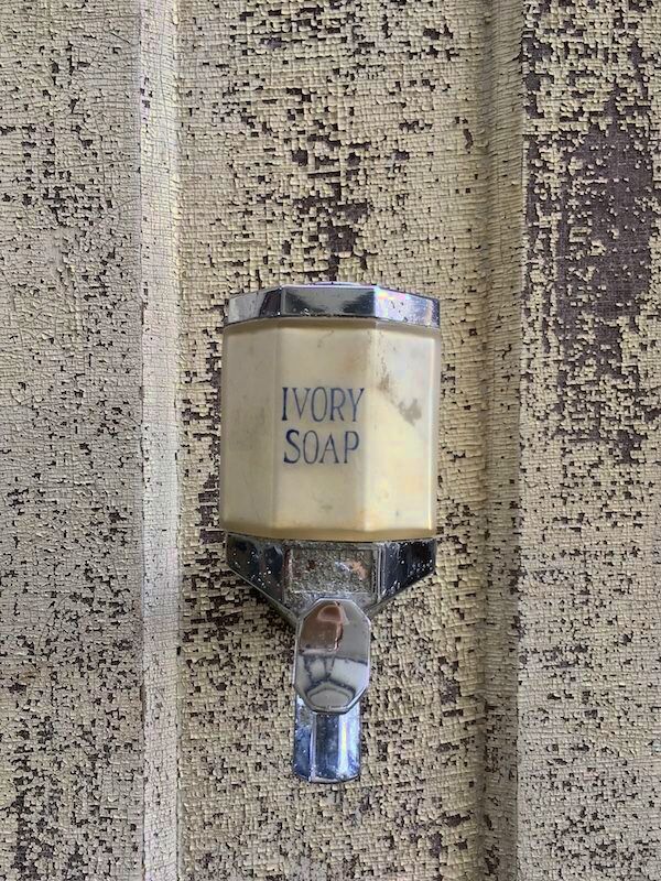 1920'S 30'S　レア！　ART DECO　Procter & Gamble IVORY SOAP Dispenser　アール・デコ　 ウォールマウントソープディスペンサー　粉石鹸　アーリーセンチュリー　ビクトリアン　公共施設　train station 