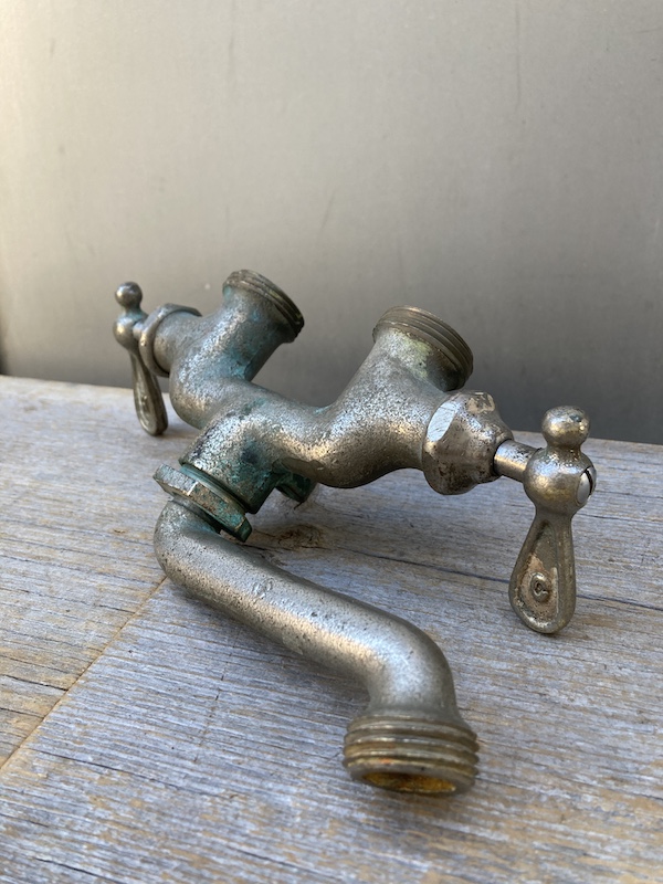 1930'S 40'S アールデコ Sink faucet 水道 蛇口 混合水栓 TAP 水栓 ビンテージプランビング レバーハンドル COLD  HOT 真鍮 ニッケルメッキ ニッケルカバード ディスプレイに 実用に アンティーク ビンテージ