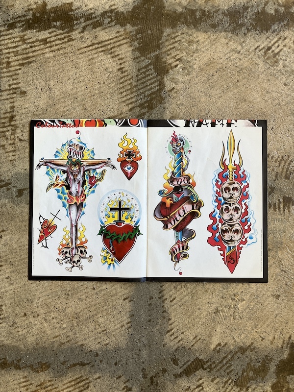 タトゥー本 タトゥーデザインブック アメリカンタトゥー クラシックデザイン 刺青 入墨 TATTOO 2冊set 洋書 古本 デザインソースに  ディスプレイに ビンテージ