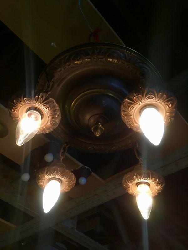 特価再入荷アンティーク 真鍮造 アールデコ 透かしリーフ図 ウォールライト ブラケットライト 壁掛けランプ 洋燈 照明器具 完動品 19-#750 真鍮製
